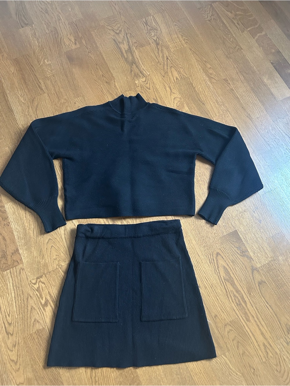 Zara Black Ribbed Knit Skirt Set